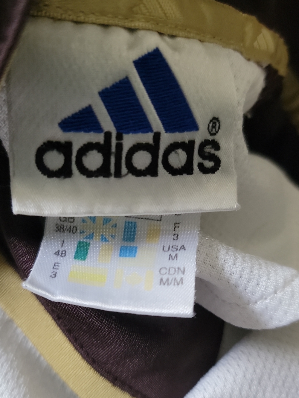 Adidas Vintage Quarter Zip Shortsleeve - Picture 3 of 4